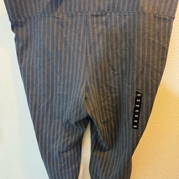 Torrid Pull on Pocket Pixie Pants - Picture 4 of 5